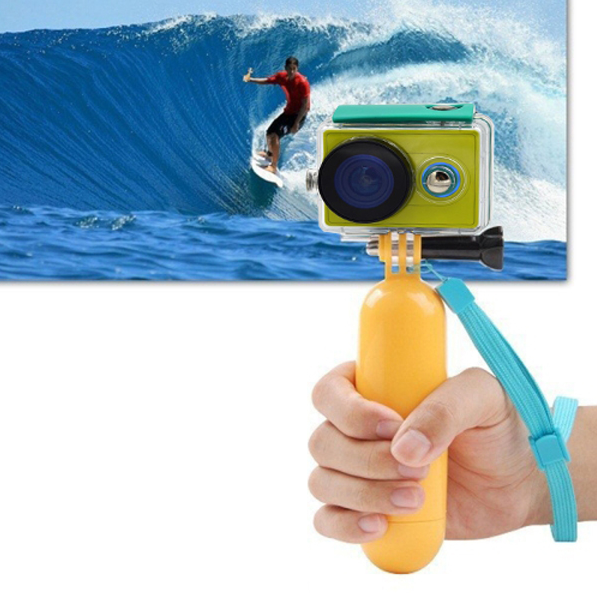 Поплавок для камеры Xiaomi Yi Sport на фоне воды