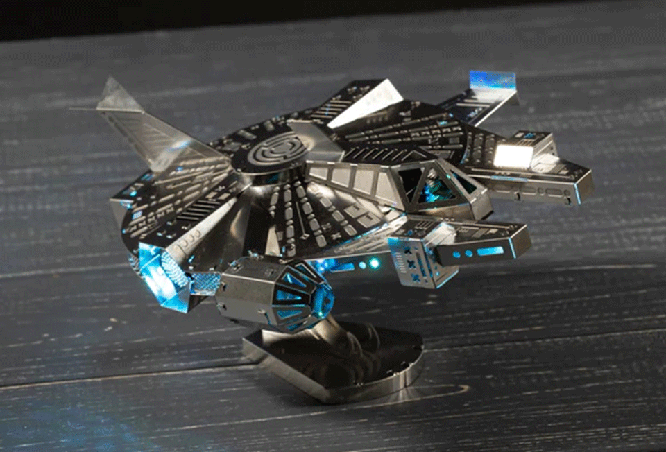 Metal Time Nebula Scout Spaceship MT098 собранный вид