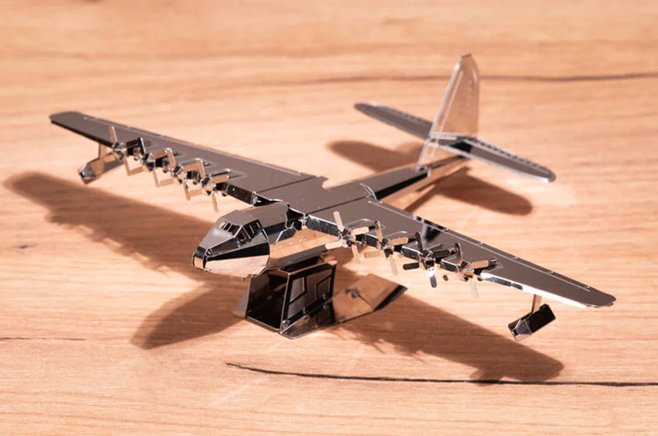 Metal Time Spruce Goose Airplane MT081 собранный вид