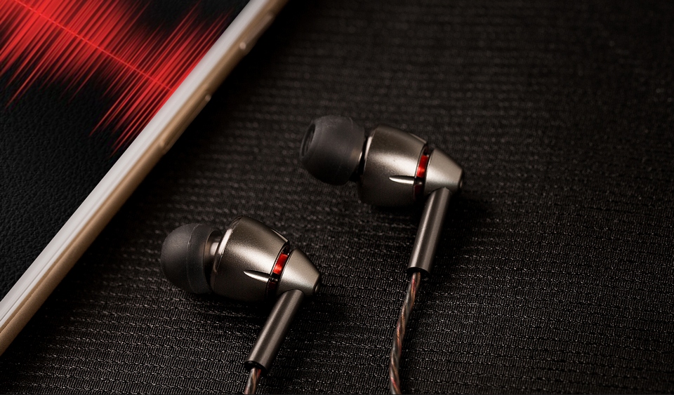 1MORE Quad Driver In-Ear