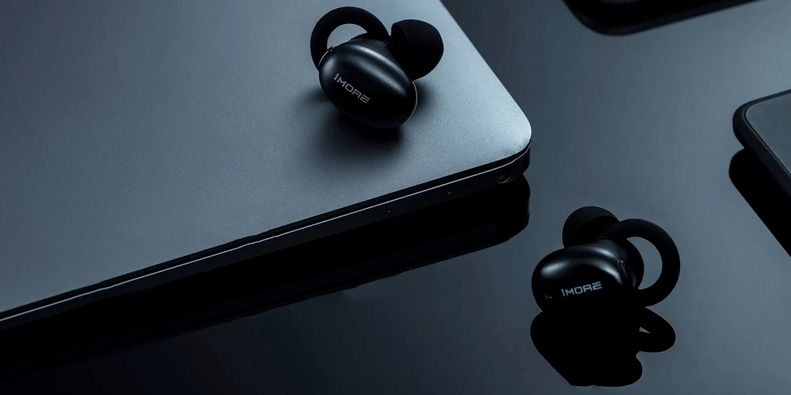 Stylish True Wireless Headphones 1more сучасні навушники