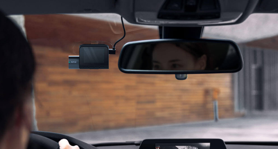Відеореєстратор 70mai Dash Cam Pro в авто з дзеркалом заднього виду