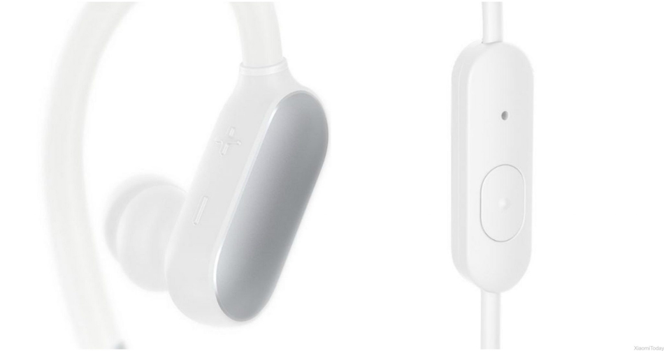 Xiaomi Mi Sports Bluetooth Headset White street