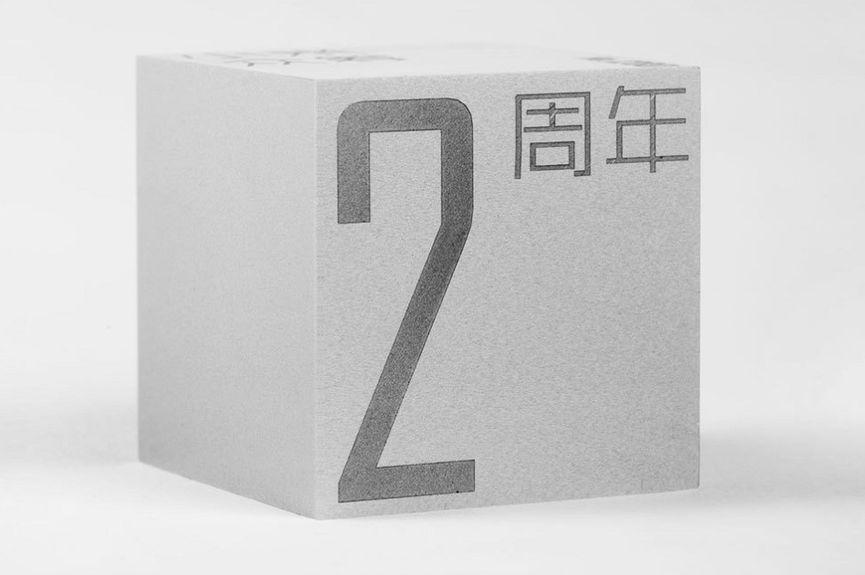 Сувенір Mi Commemorative cube limited edition куб крупним планом