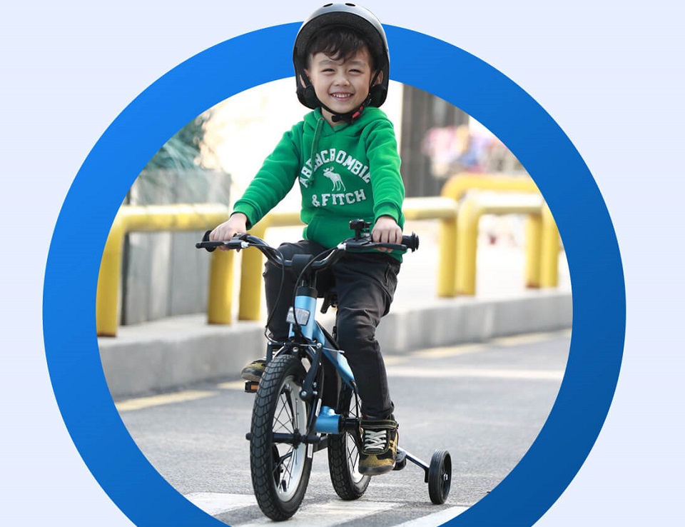 Велосипед Ninebot Kids Bike Red 14" for boys ребенок катается