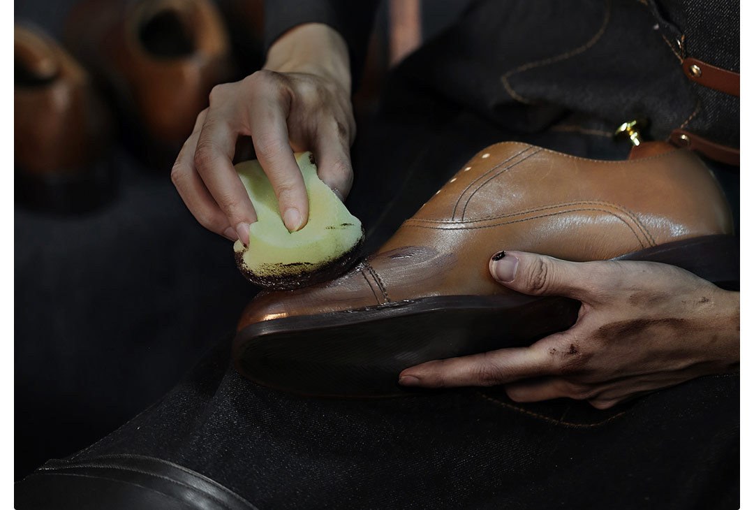 QIMIAN-Seven-sided-Calfskin-Monk-Shoes