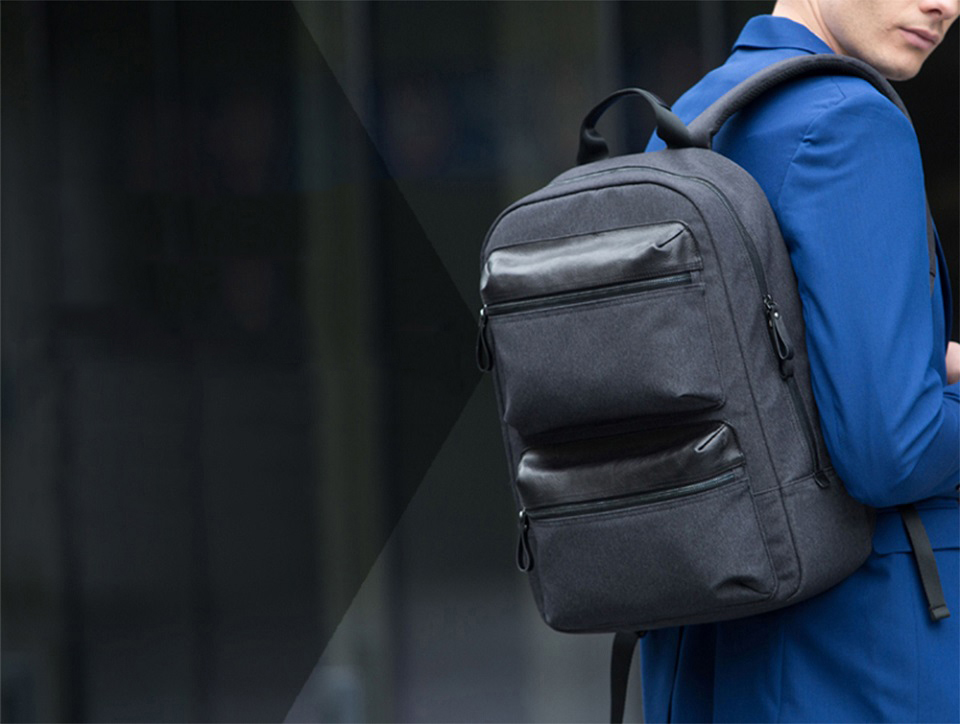 Рюкзак RunMi 90 Points Business Multi-function Backpack на плечі