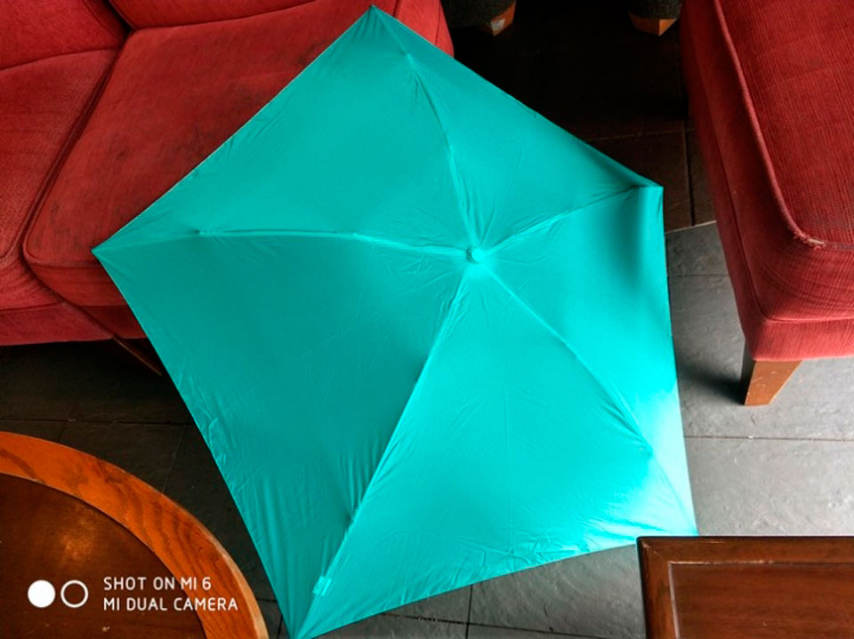 Umbracella Carbon Fiber Ultra Light Umbrella надійні кріплення