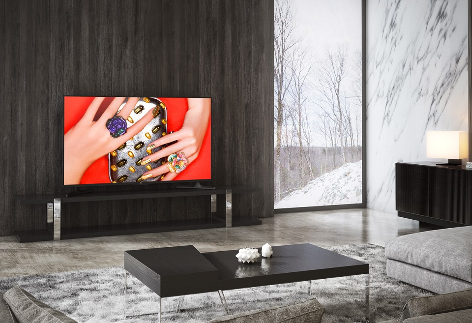 Телевізор Xiaomi Mi TV 4A 43 у великій вітальні