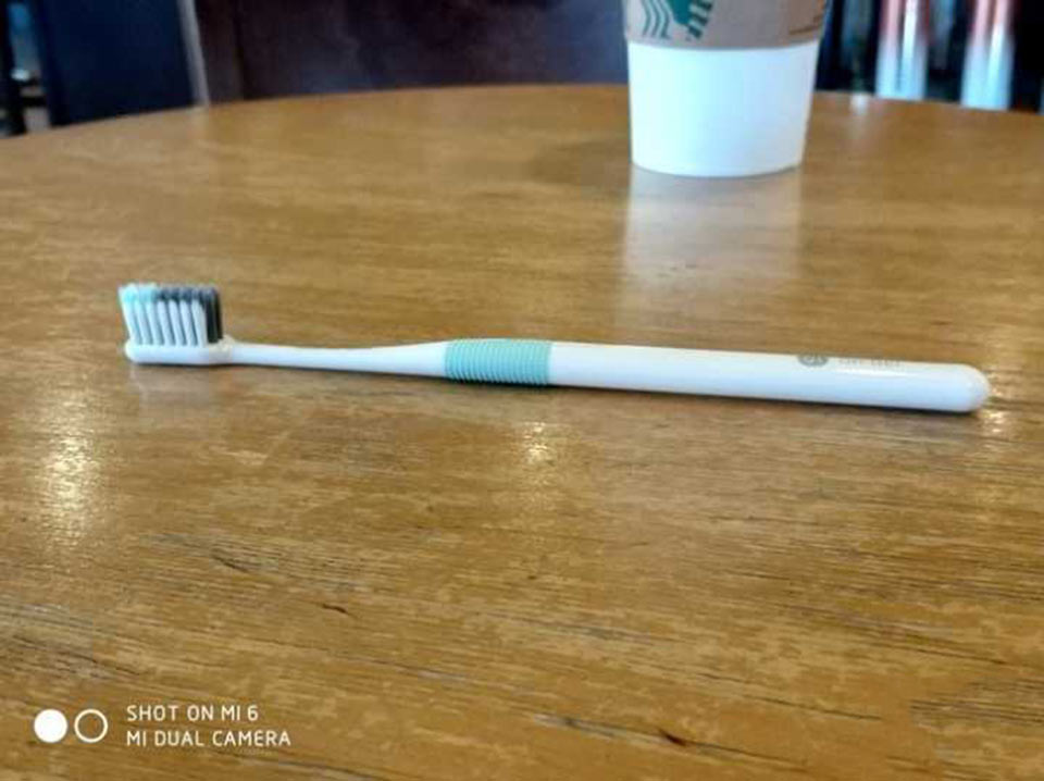 Doctor B зубна щітка