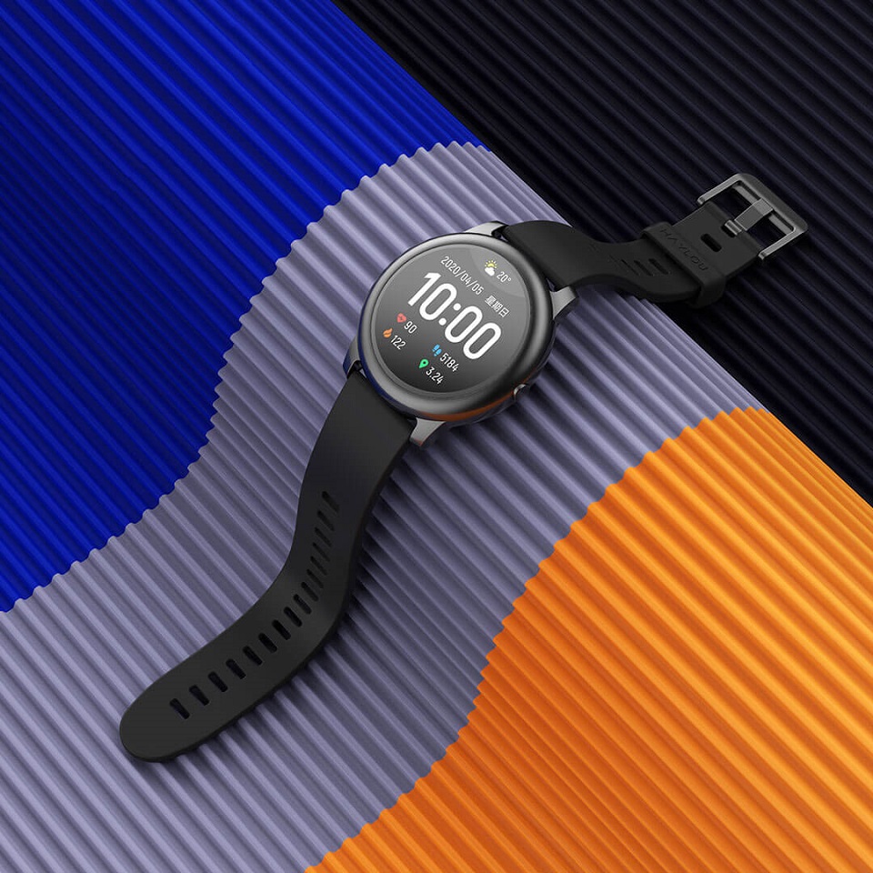 Умные часы Xiaomi HAYLOU Smart Watch Solar (LS05) крупным планом