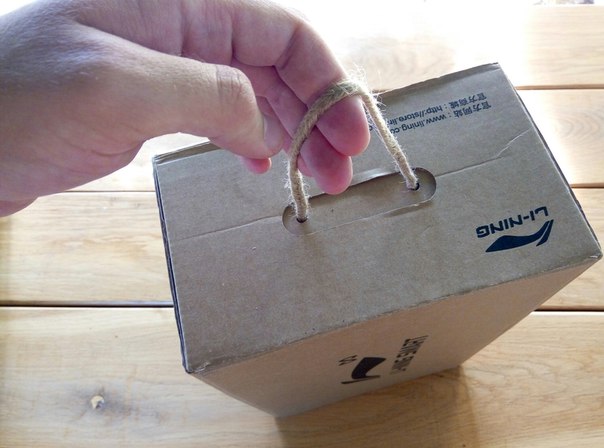 Упаковка с ручкой для кроссовок Li-Ning