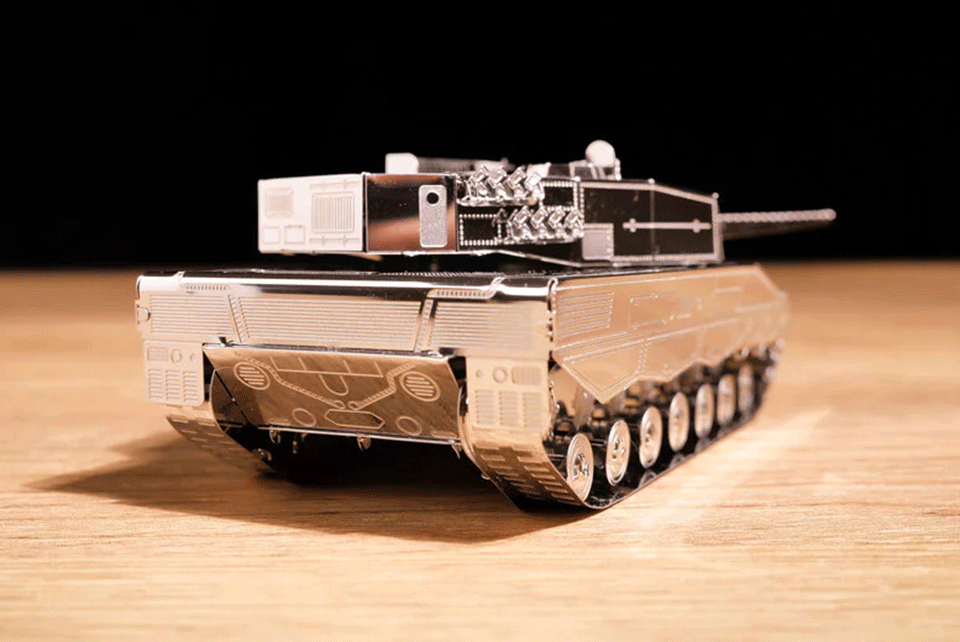 Коллекцiйна модель Metal Time Leopard 2 Tank MT079 фото