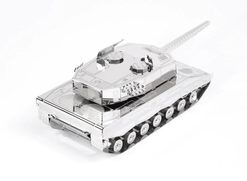 Коллекцiйна модель Metal Time Leopard 2 Tank MT079 фото на білому фоні