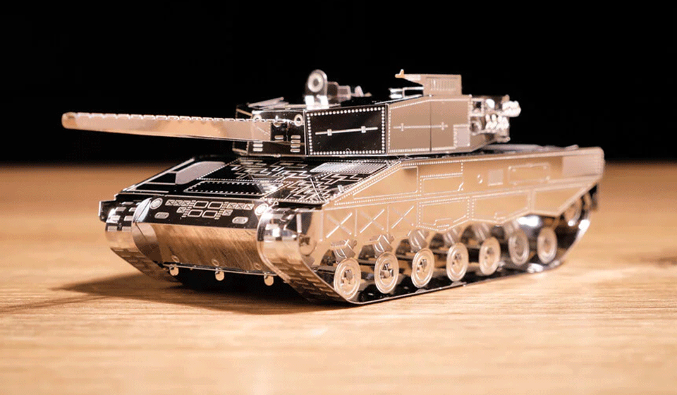 Коллекцiйна модель Metal Time Leopard 2 Tank MT079 зібраний вигляд