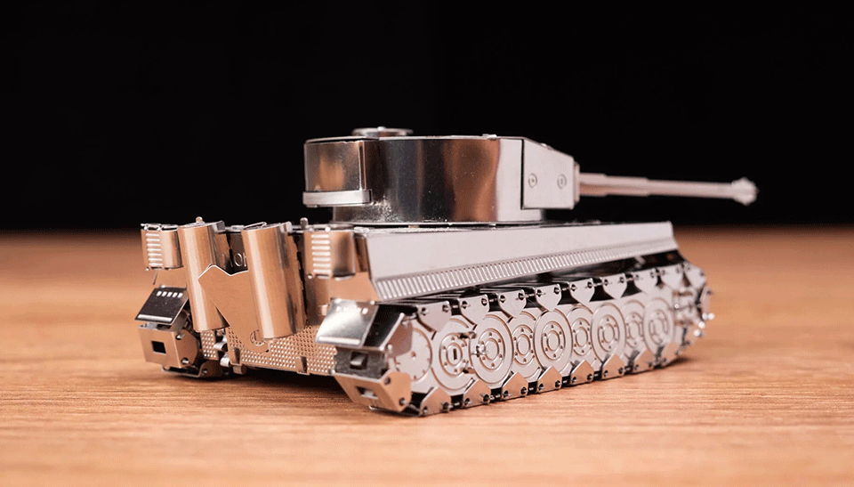 Metal Time Ponderous Panzer Heavy Tank MT020 вид сбоку