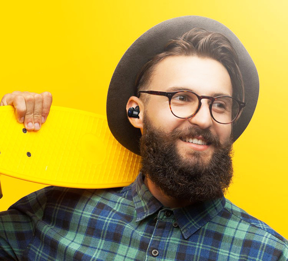 Бездротові навушники / гарнітура Nineka Bluetooth Earbud T1 веселий хлопець з гарнітурою