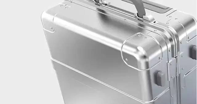 Smart Metal Suitcase Silver металевий корпус