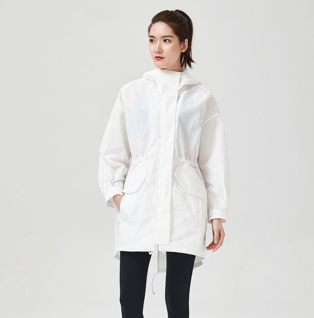 woman-jaket-Uleemark-water-resistant-white