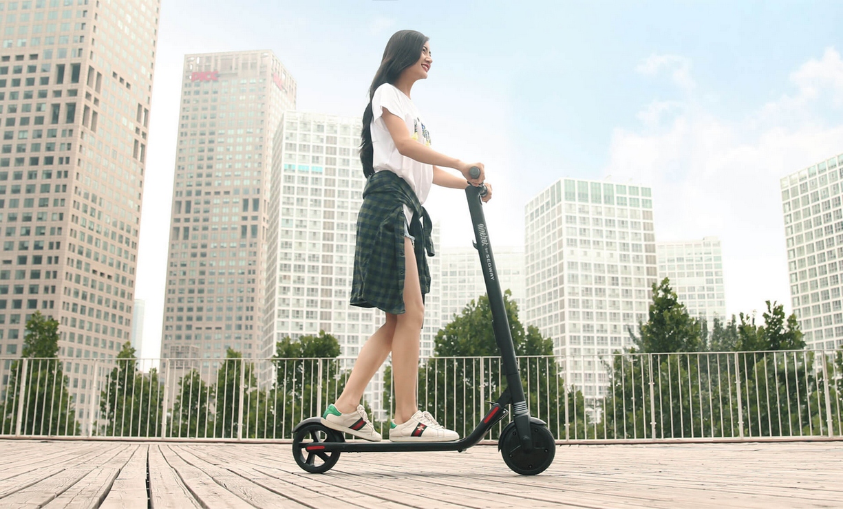 xiaomi-Ninebot-Electric-Scooter-ES1-Black