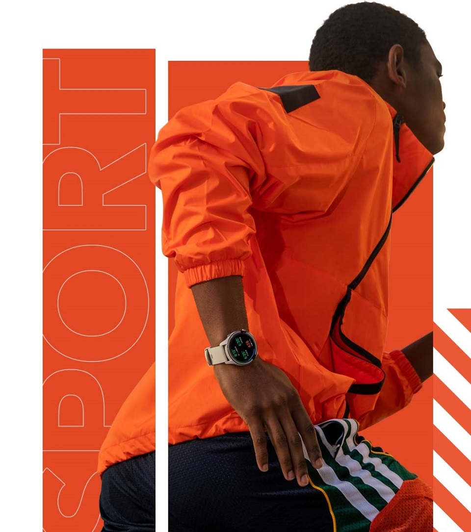 Умные часы Xiaomi Mi Watch Color Sports Edition на руке пользователя