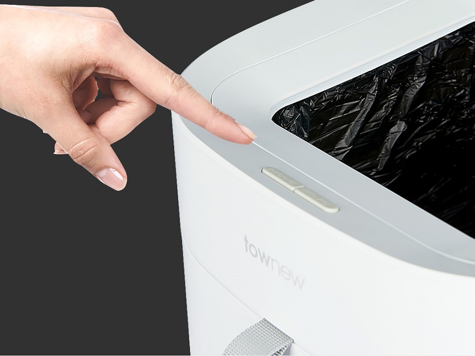 Умная корзина для мусора Xiaomi TOWNEW Air White нажатие кнопки
