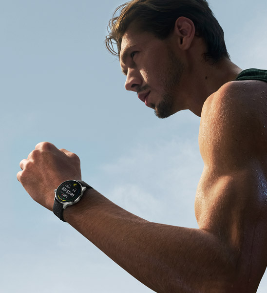 Часы Xiaomi Watch S1 Pro при занятиях спортом