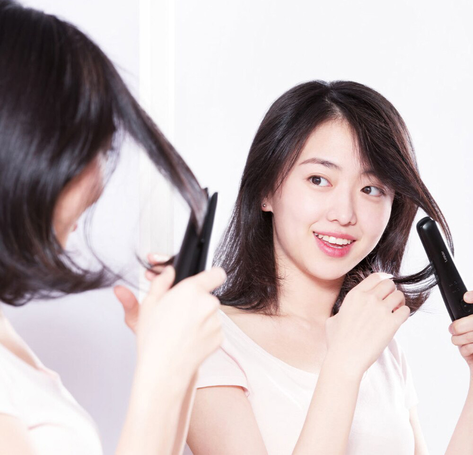 Выпрямитель для волос Xiaomi Yueli Hair Straightener процесс укладки волос